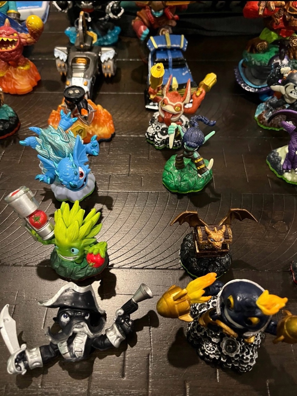 Activision Skylanders Action Figure Lot 43 Figures Total Carry Case Games Giants - Picture 5 of 10